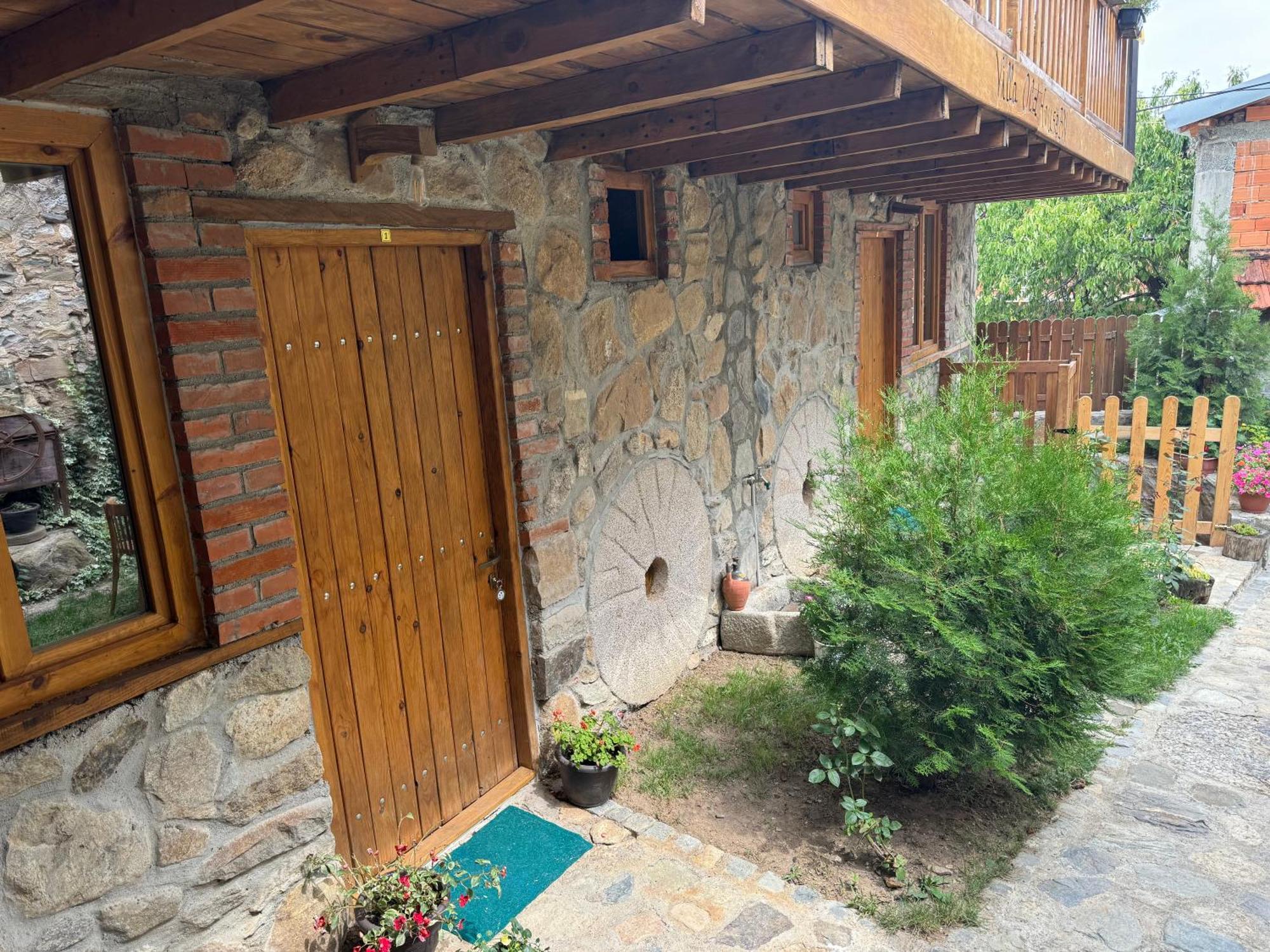 Villa Old House Bn Bitola Eksteriør billede